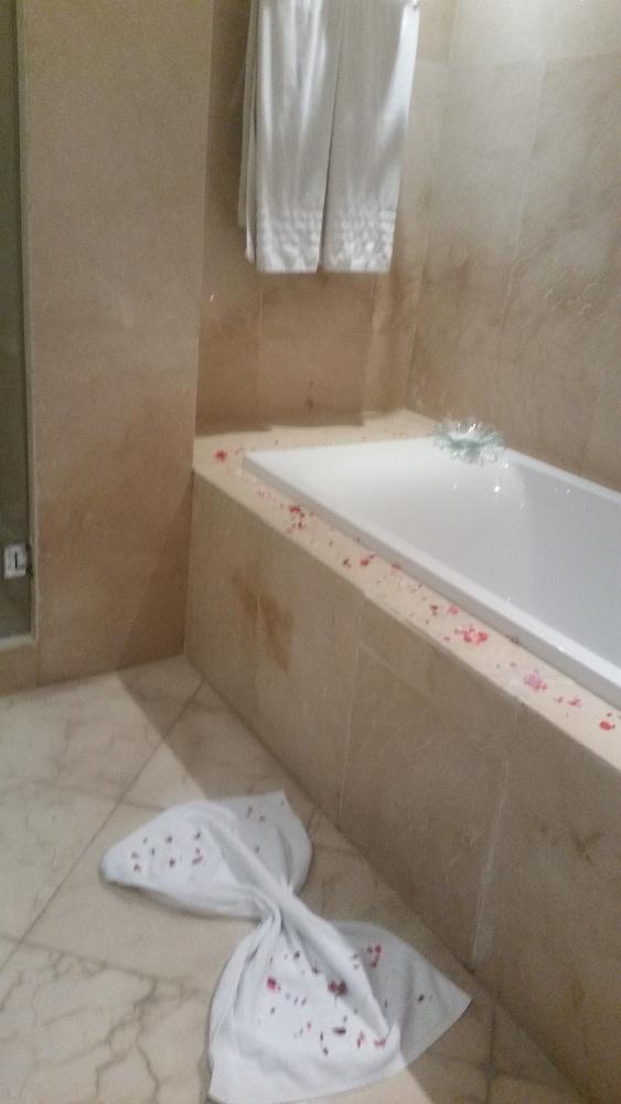 Suites Hotel Mohammed V By Accor Al Hoceima Exterior photo